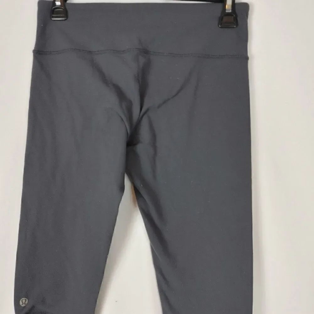 Lululemon Women's Size 8 Gray Gathered Drawstring - Picture 3 of 8